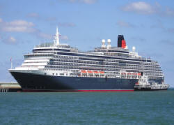 Cunard Cruise Queen Mary 2 qm 2 Queen Victoria Exterior