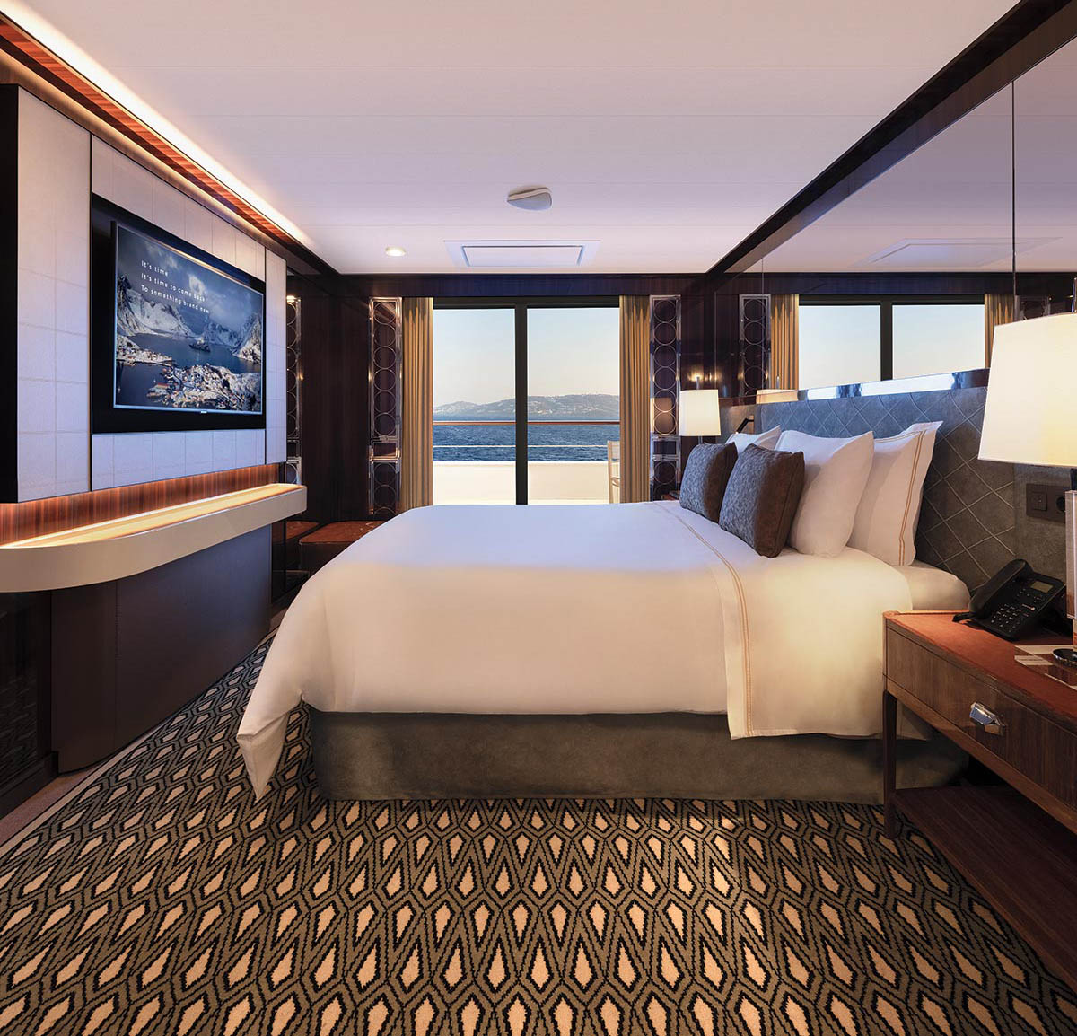 Discovery Suite aboard World Navigator