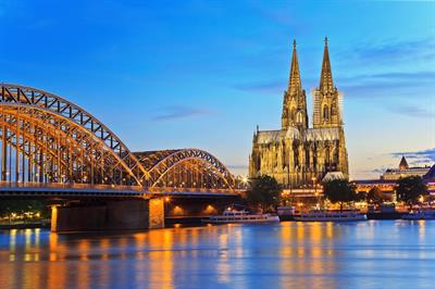 Hohenzollern-Bridge-and-Cologne-Cathedral-at-dusk-Cologne-Germany