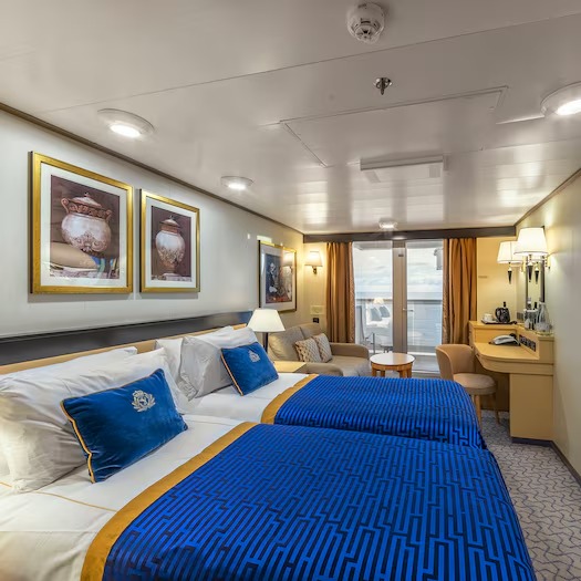 Queen Elizabeth Britannia Staterooms accommodation