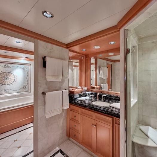 Queen Elizabeth Grand Suite accommodation