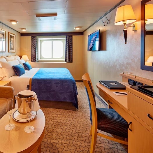 Queen Victoria Britannia Staterooms accommodation