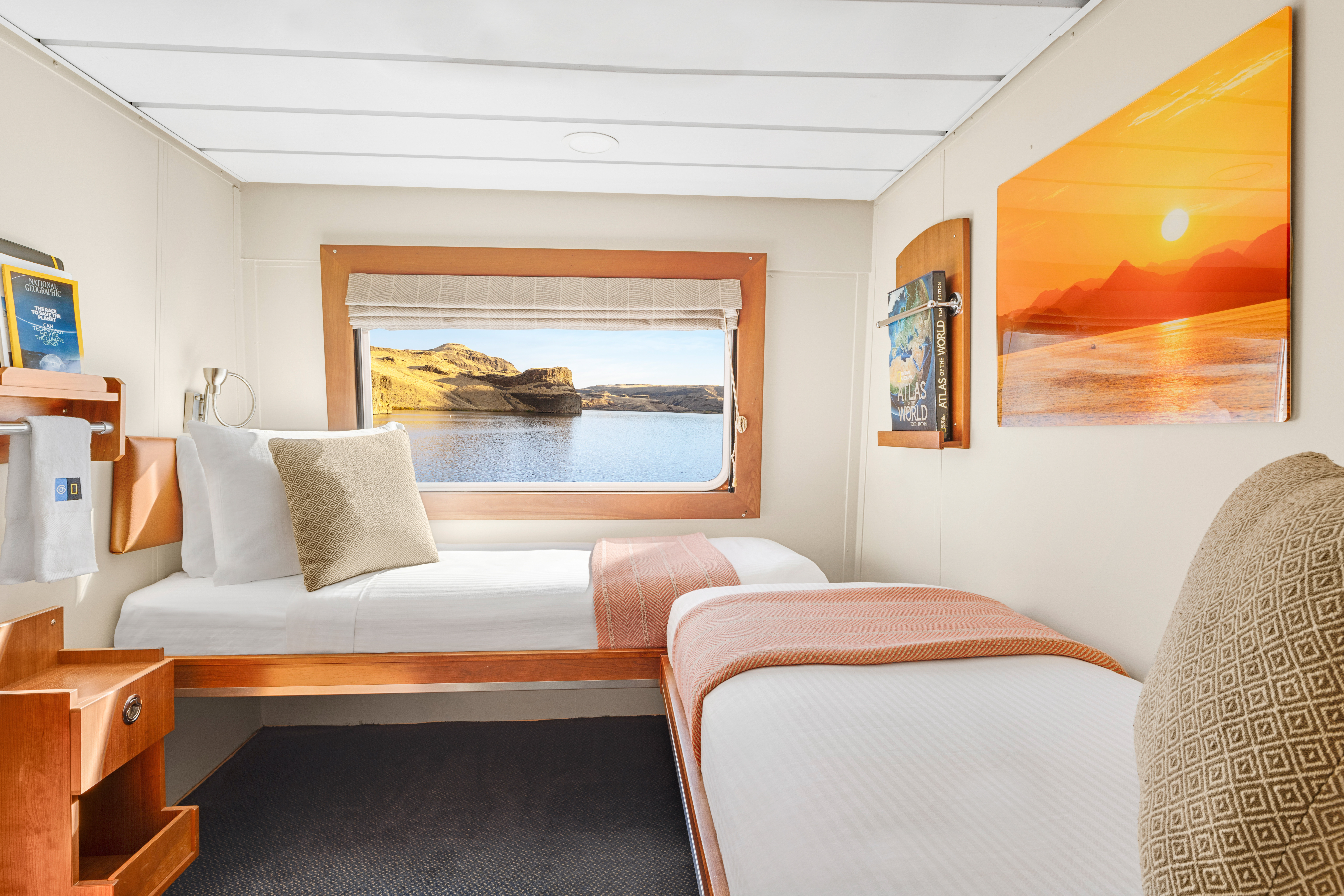 National Geographic Sea Bird Category 01 accommodation