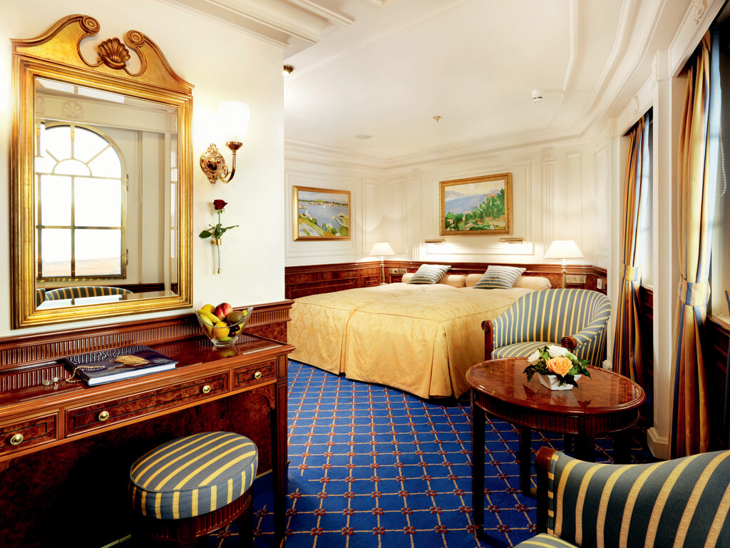 Sea Cloud II Category 04 accommodation