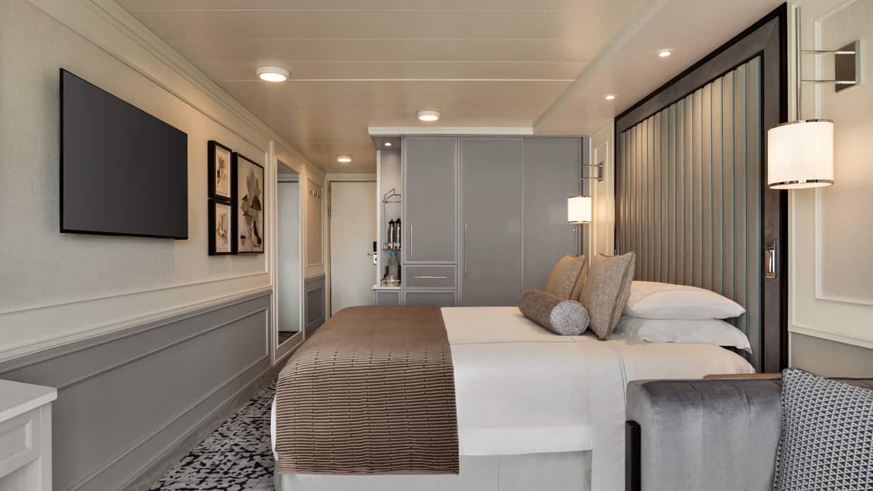 Oceania Riviera Deluxe Oceanview accommodation
