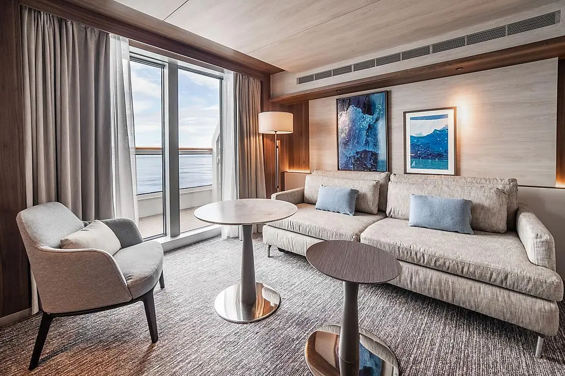 Privilege Suite in the Polar exploration ship accommodation range