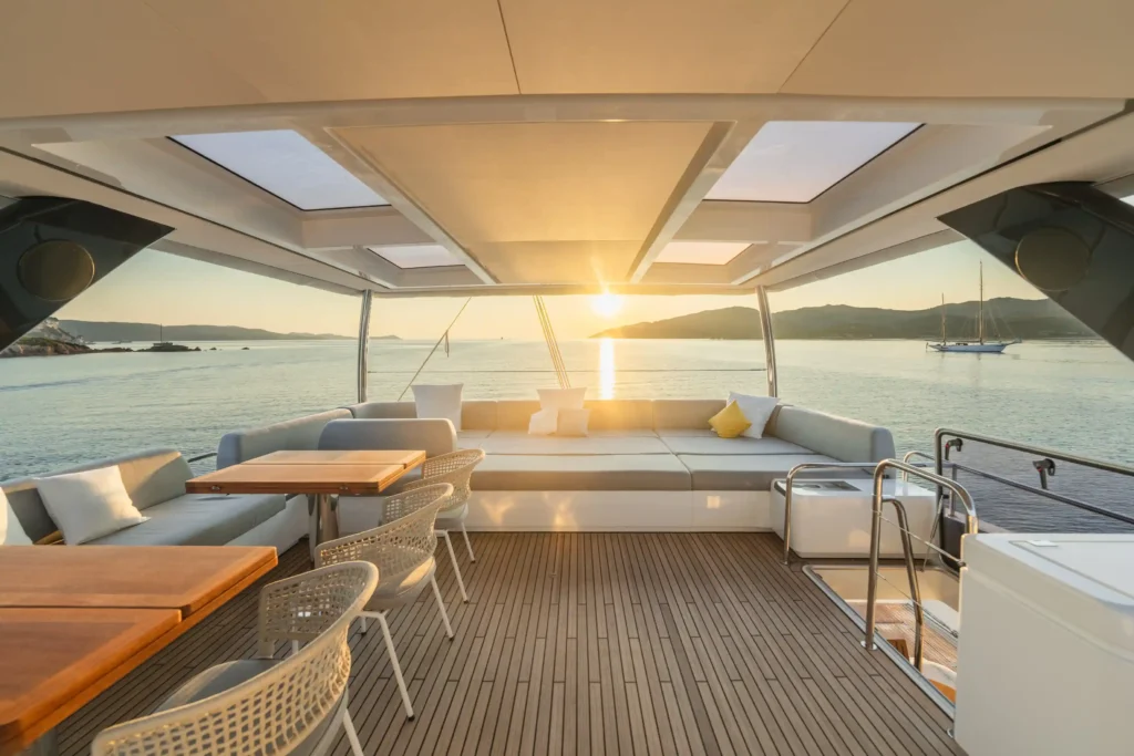 La Désirade open-air aft lounge and dining terrace