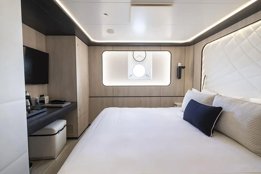 Window or Porthole Stateroom in the Three-masted sailing yacht accommodation range