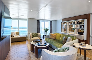 Seven Seas Voyager Signature Suite accommodation