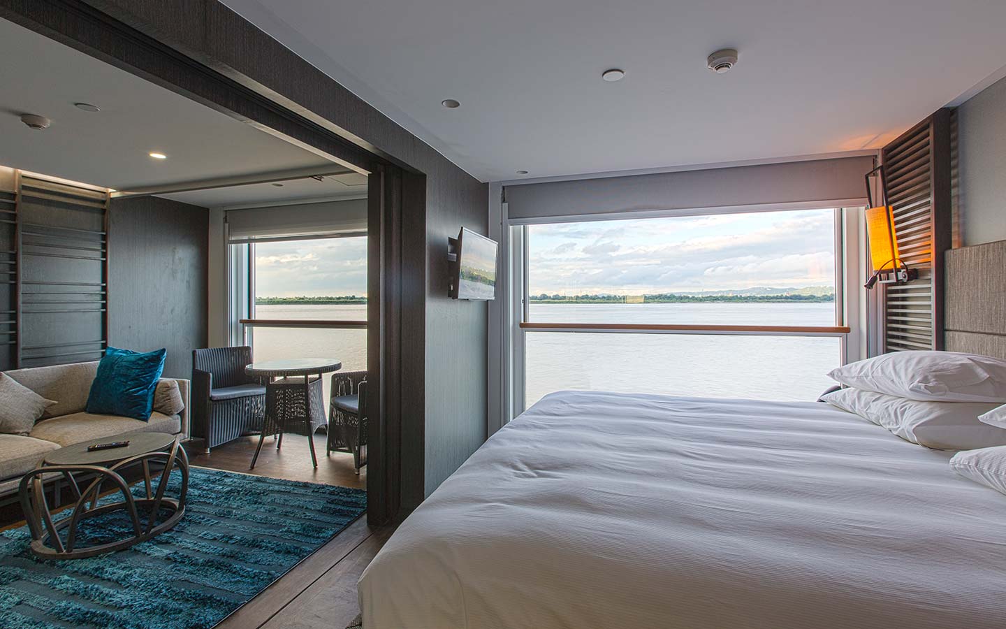 Scenic Aura Deluxe Suite