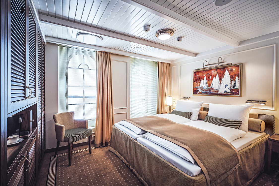 SEA CLOUD SPIRIT Category C Grand Stateroom