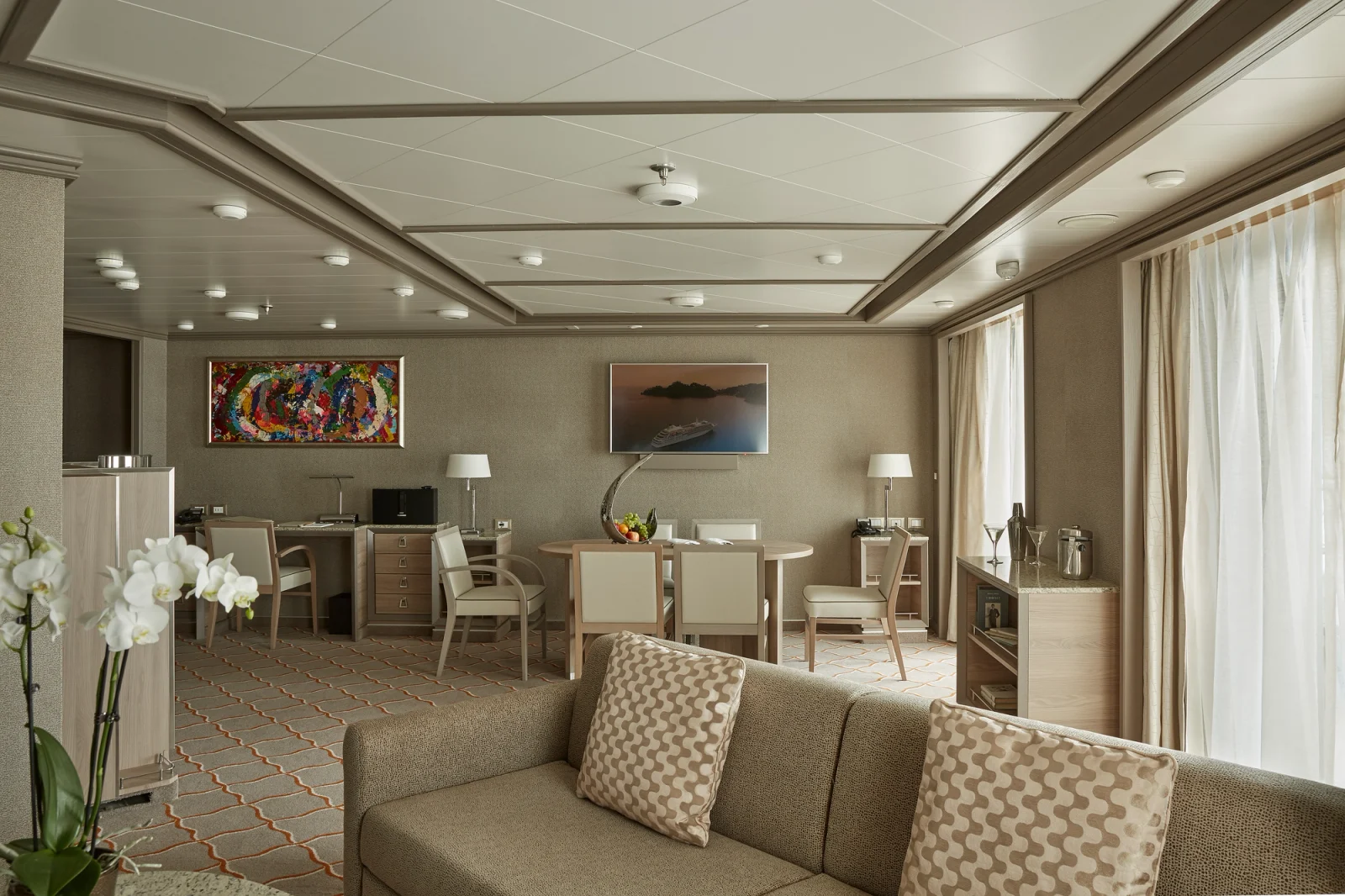 Silver Dawn Grand Suite accommodation