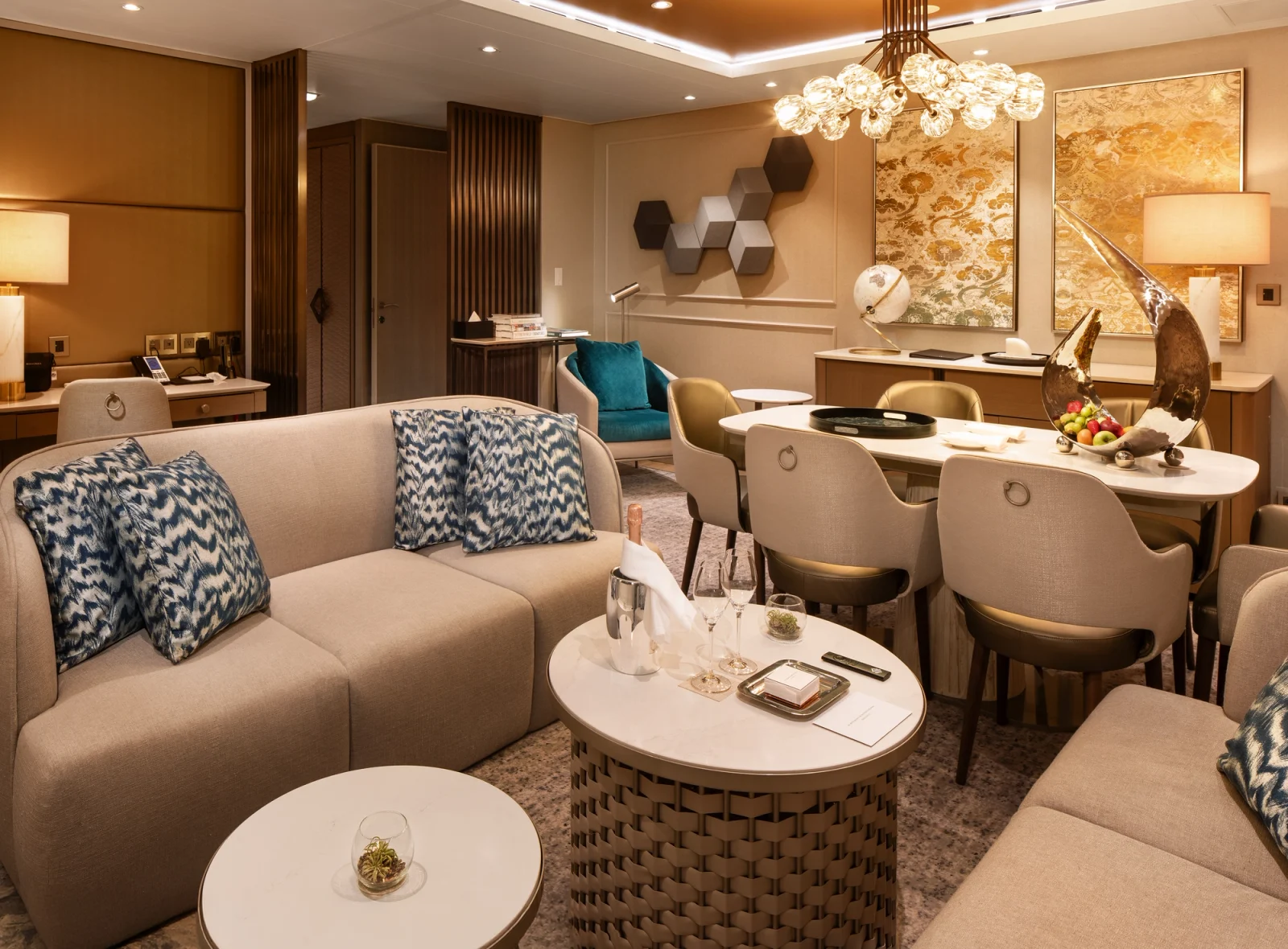 Silver Endeavour Owner’s Suite accommodation