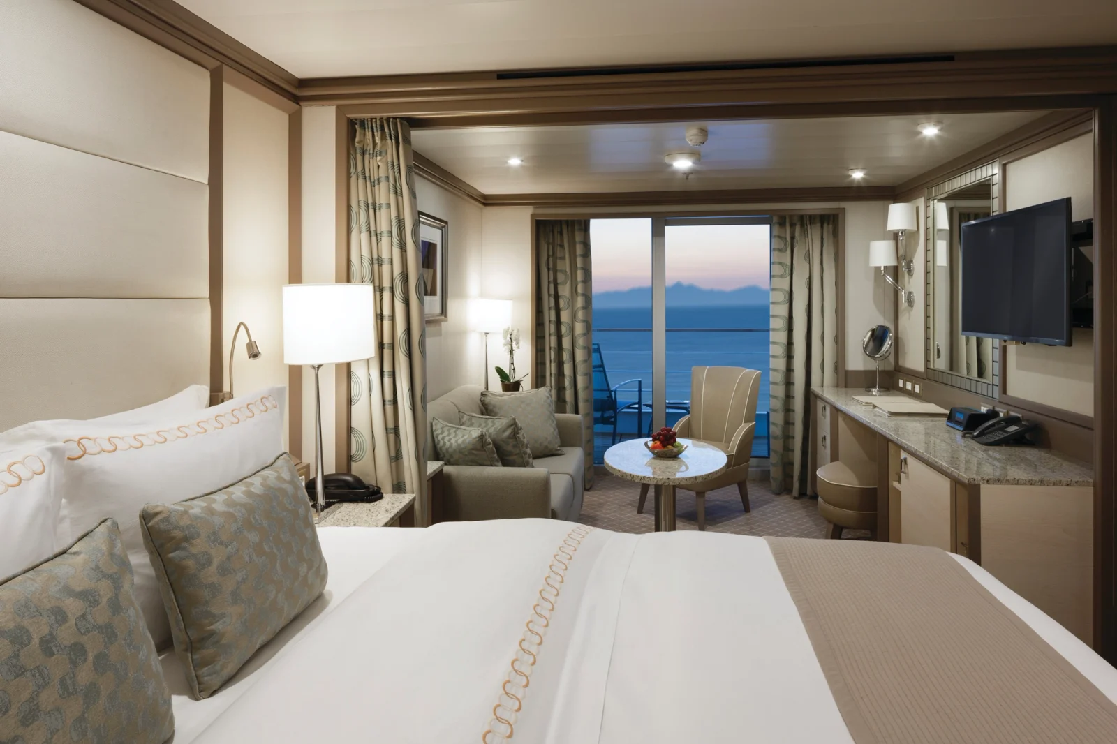 Silver Moon Superior Veranda Suite accommodation