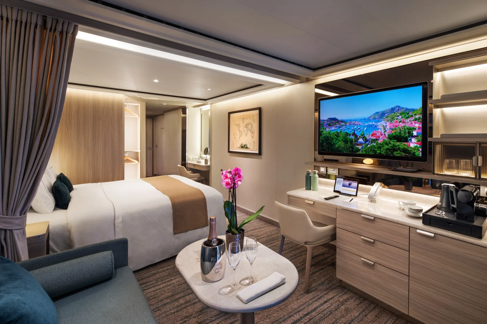 Silver Ray Deluxe Veranda Suite accommodation