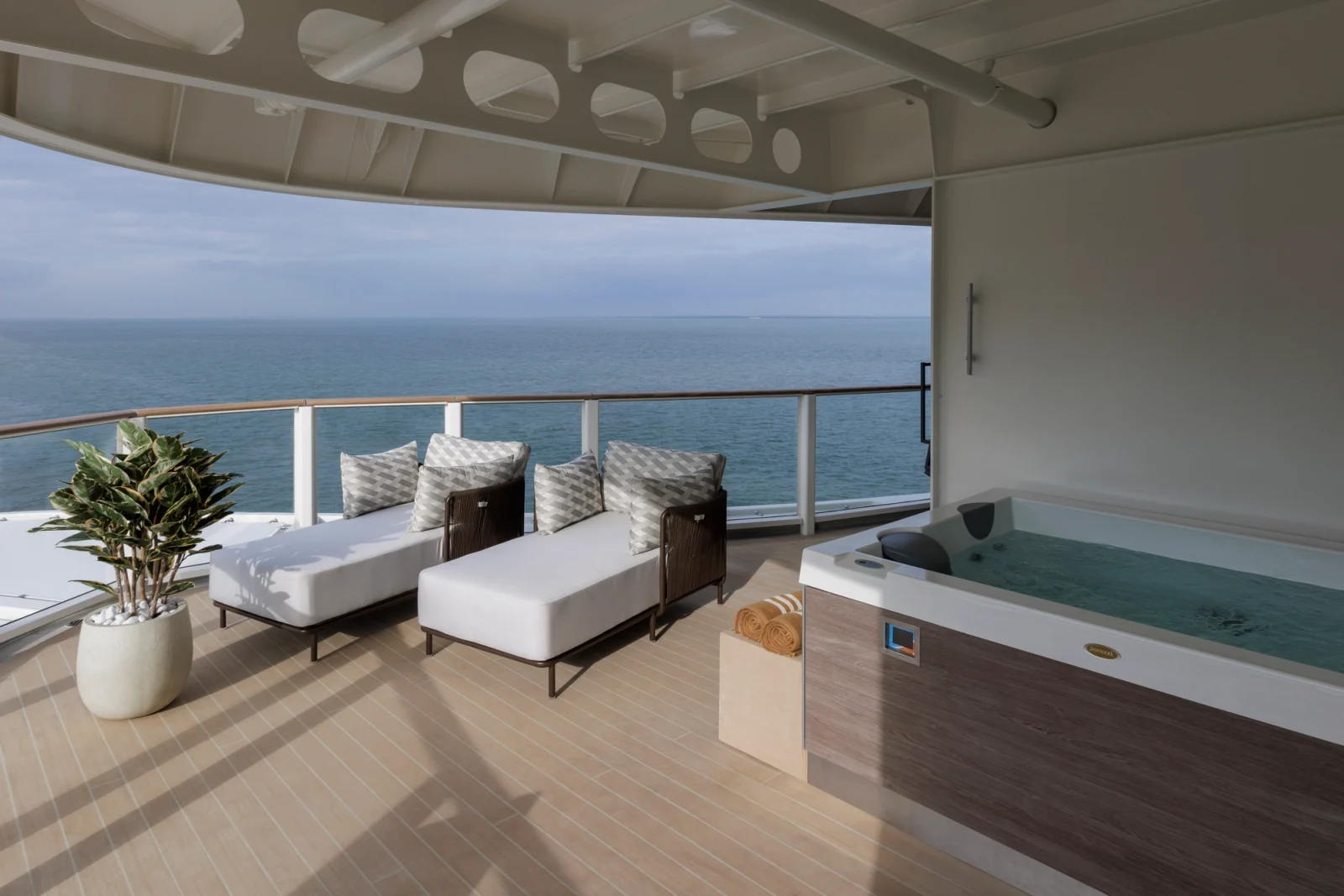 Silver Ray Otium Suite accommodation