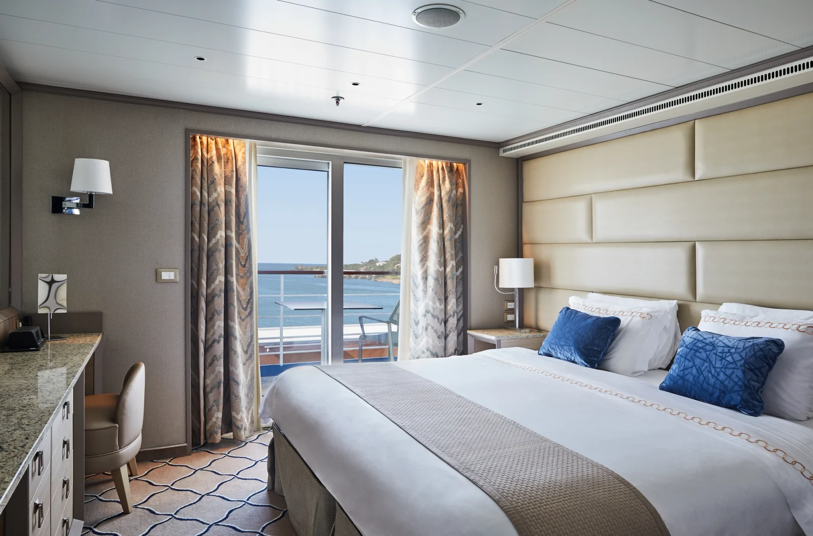 Silver Shadow Owner’s Suite accommodation
