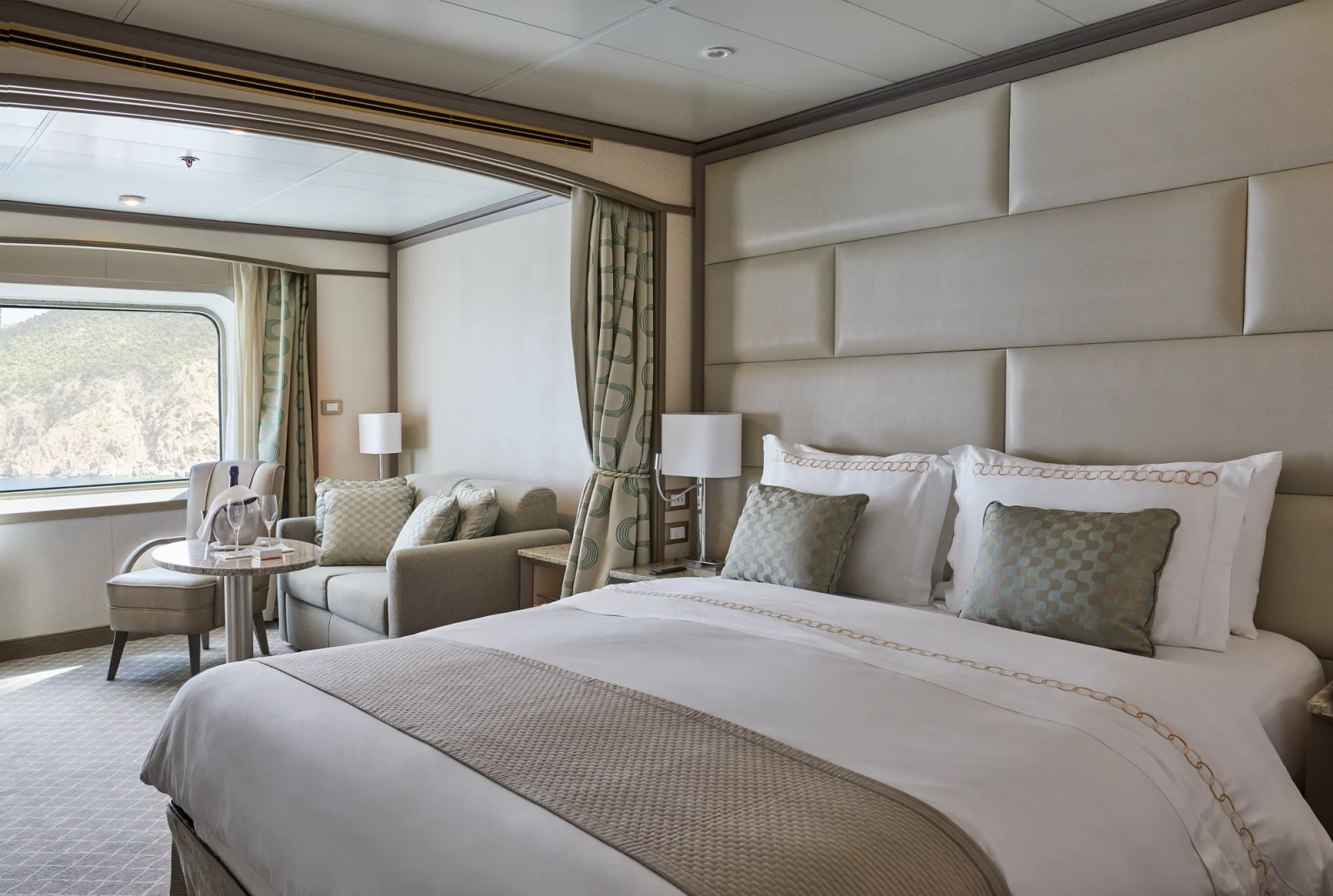 Silver Shadow Vista Suite accommodation