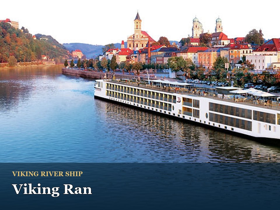 Viking Ran cruise ship — Luxury river cruise ship in scenic town
