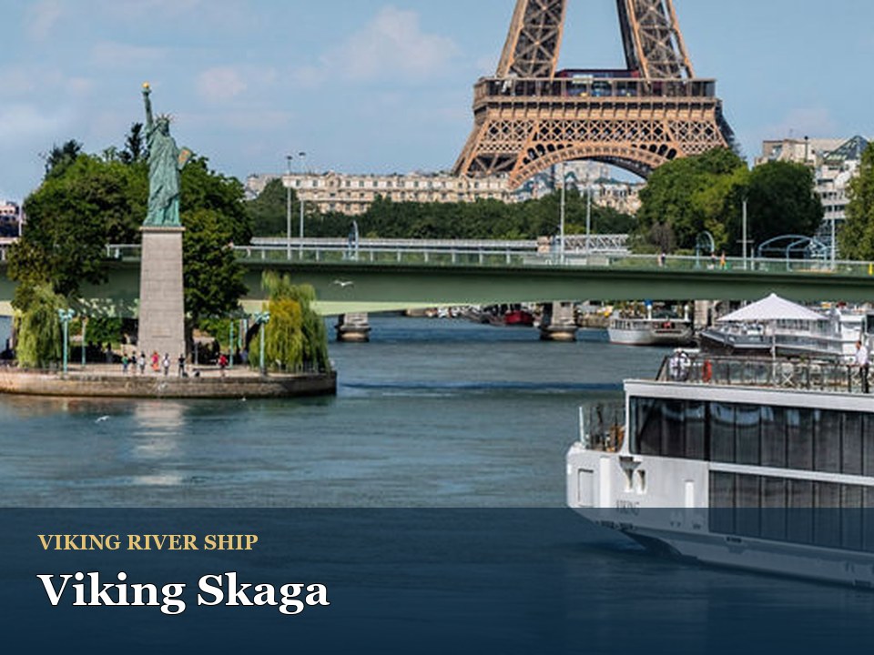 Viking Skaga cruise ship — Eiffel Tower view with Seine River cruise