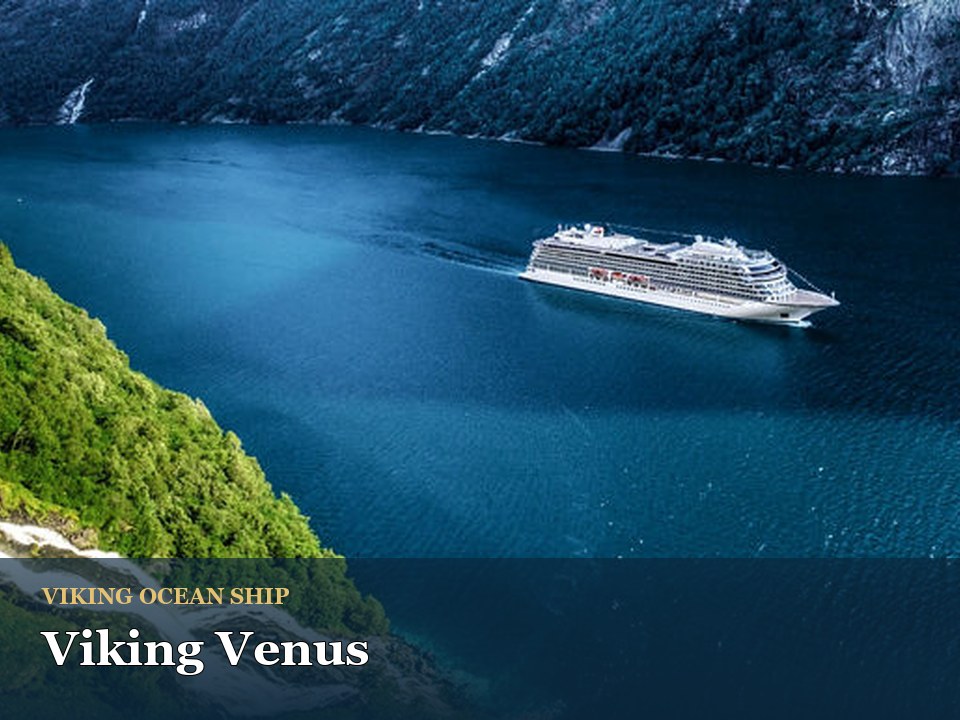 Viking Venus cruise ship — Cruise ship sailing through scenic fjord