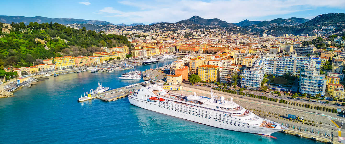 Star Legend sailing in Europe
