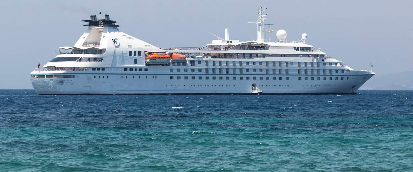 Star Pride sailing at sea